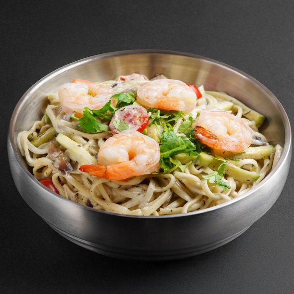 Сливочная лапша с креветками