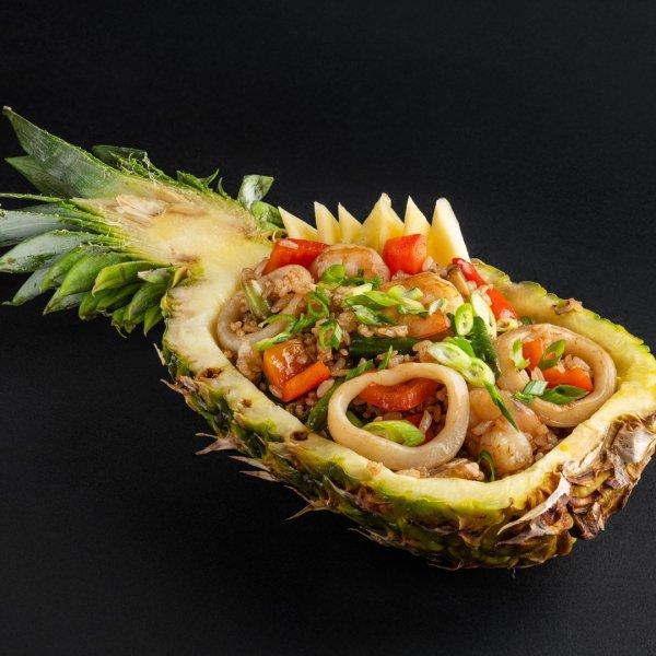 Рис в ананасе