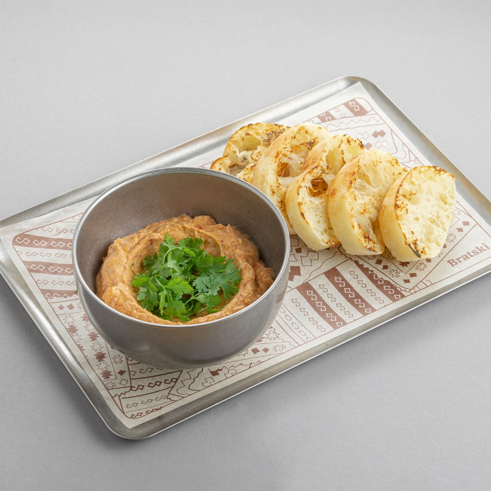 Сербский урнебес с печёным перцем