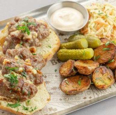 Сырные уштипцы ягнёнок-говядина с картофелем по-деревенски