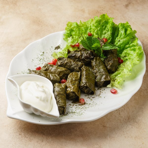 Долма (виноградные листья)