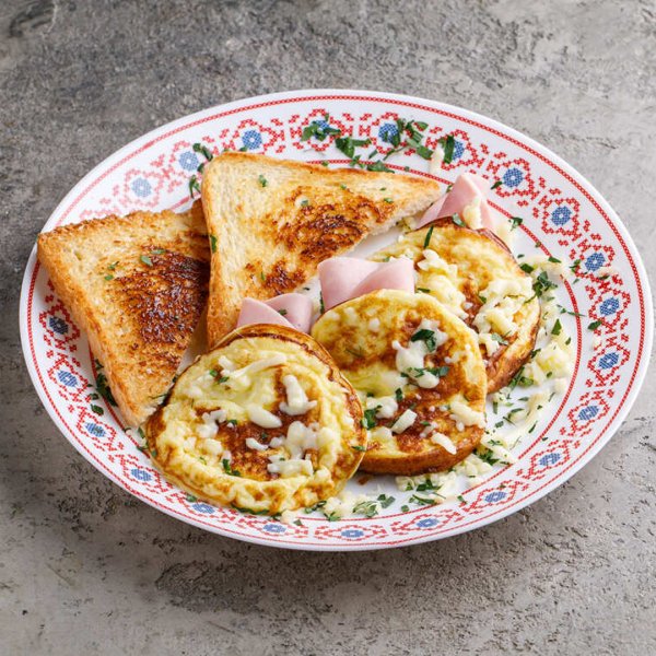 Омлет с ветчиной и сыром