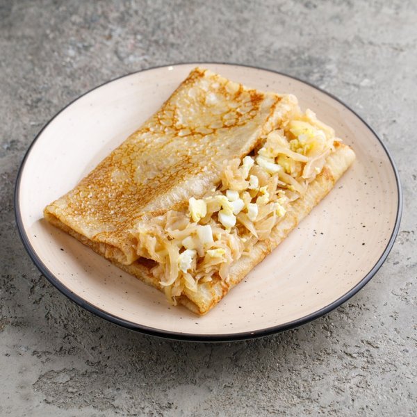 Блин с капустой и яйцом